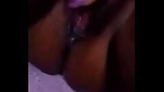 V-lady caught again Thumb