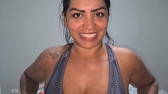 Pingando suor na academia e presenteando com a minha calcinha suada e p&eacute_s p&oacute_s treino Thumb