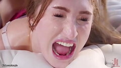 Stepdad makes teen squirting in bondage Thumb