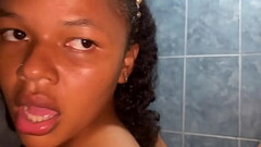 El novio de mi compa&ntilde_era de cuarto me folla duro hasta correrse dentro de mi Thumb