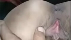 เลียหีสาวใหญ่แล้วเอาควยให้เธอดูดในท่า69 Thumb