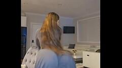 huge booty Thumb