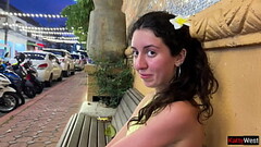 Public Pickup - Foot massage ends in hot sex Thumb