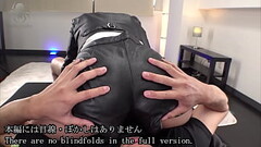 【レザー女子大生】ライダースーツ＆革短パン素人娘がはむはむフェラ大量口内発射 Thumb