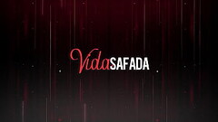 Safadinha ganhou um brinquedinho novo de um f&atilde_ e foi usar pra ele ver. Thumb