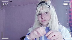 ⋆｡&deg_ ˗ˏˋ  ? I love to comb my hair  ‧₊˚彡 Thumb