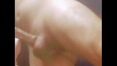 Divi&eacute_rtete con este pene duro. Thumb