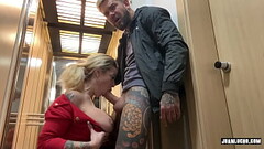 Welcoming A Busty Mature In My Elevator Thumb
