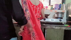 भाभी किचन में क्या कर रही हो मुझे चोदना है आप चोदने दोगे क्या Thumb