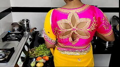 कोमल किचन मे देवर से चुद रही थी सास मार्केट गई थी Thumb