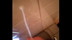 Solo mannelijke masturbatie Thumb
